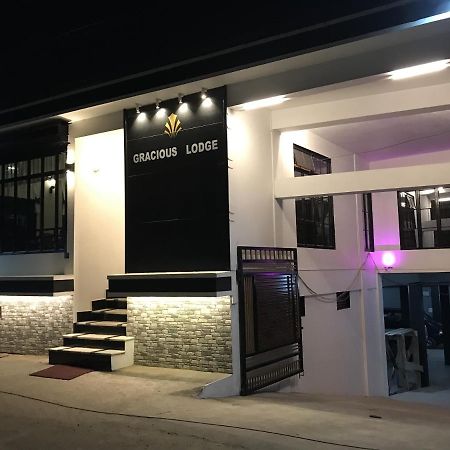 Gracious Lodge Shillong Extérieur photo